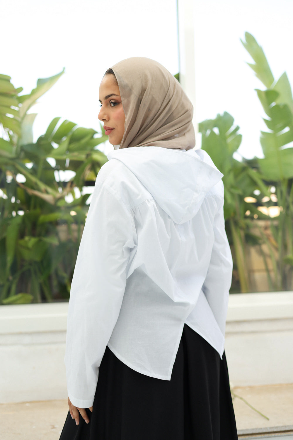 Chic-Cross Poplin Shirt (White)