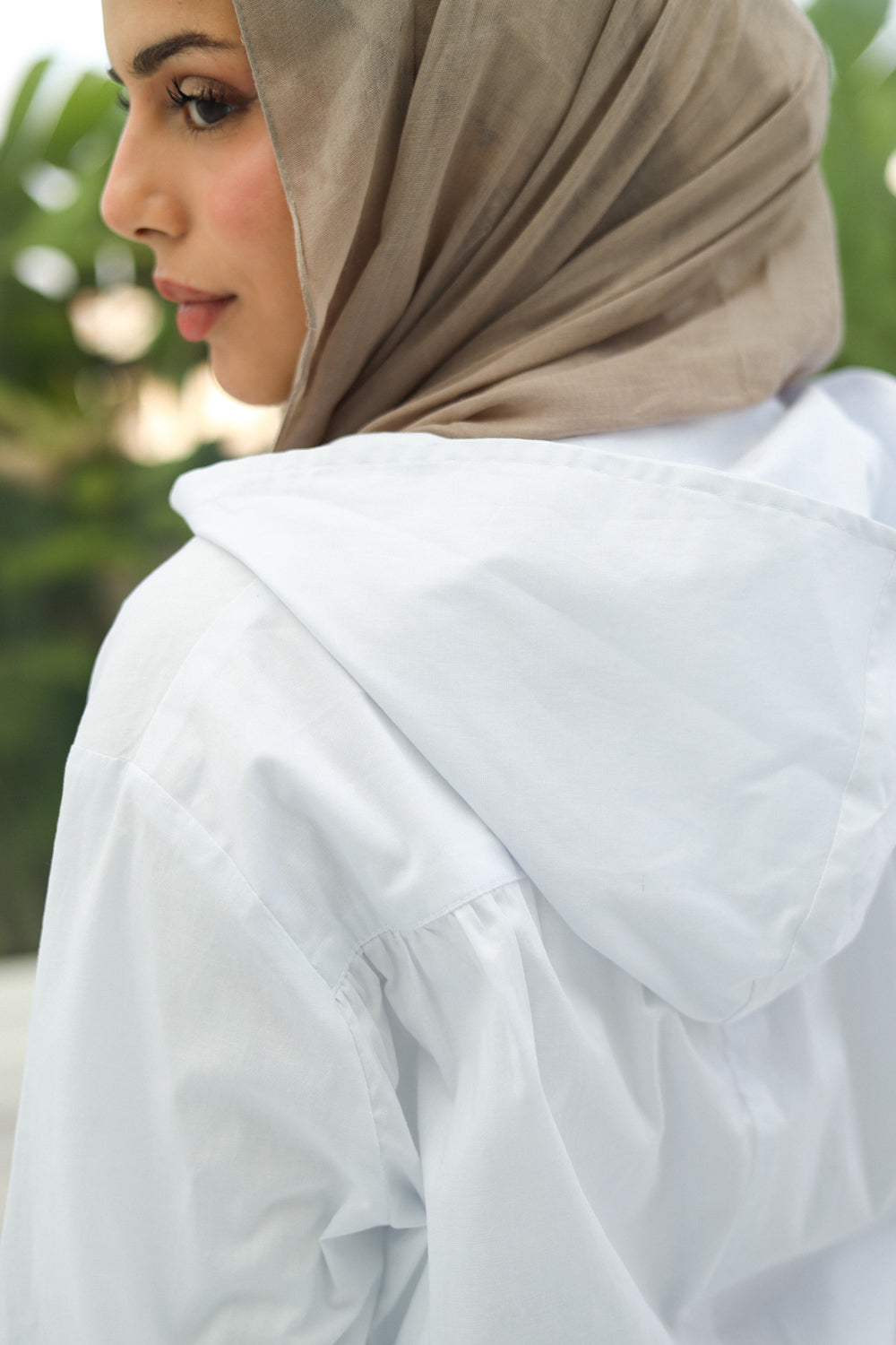 Chic-Cross Poplin Shirt (White)