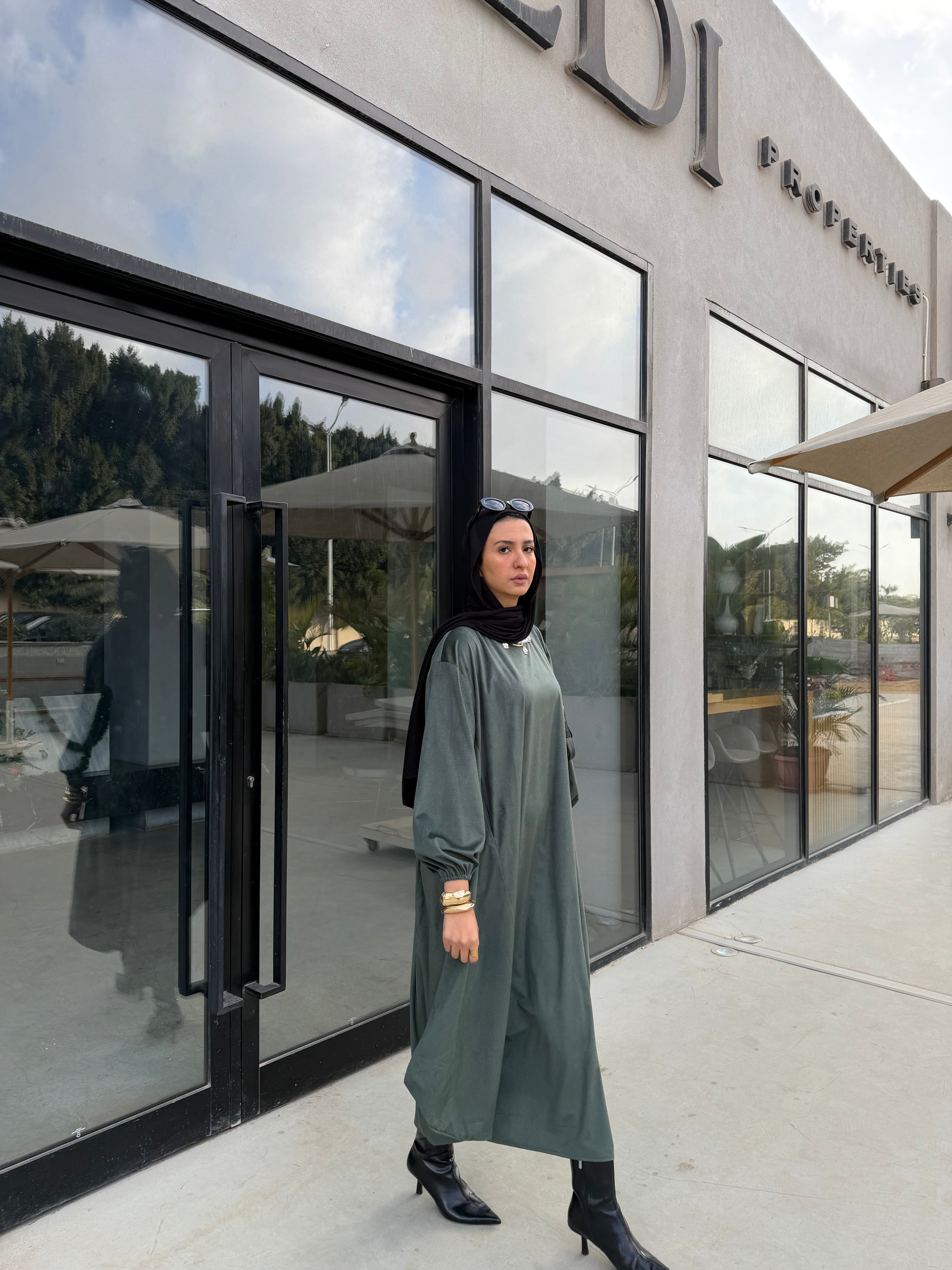 Velvet Balloon dress (Olive)