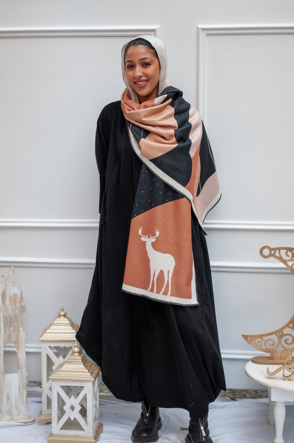 Gazelle night (Wool Scarf)