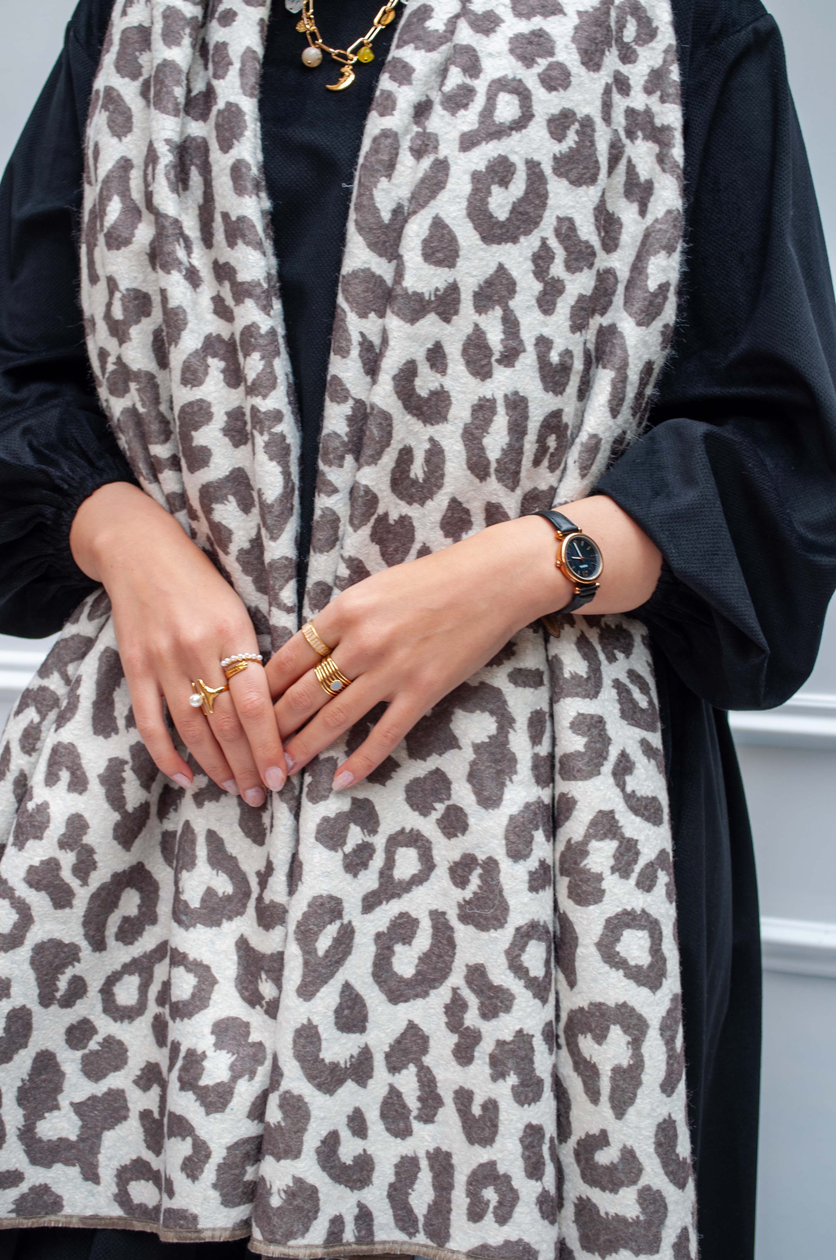 Leopard (wool scarf)